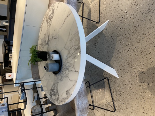 Tafel Tivoli main image